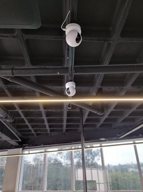 Câmera de segurança instalada